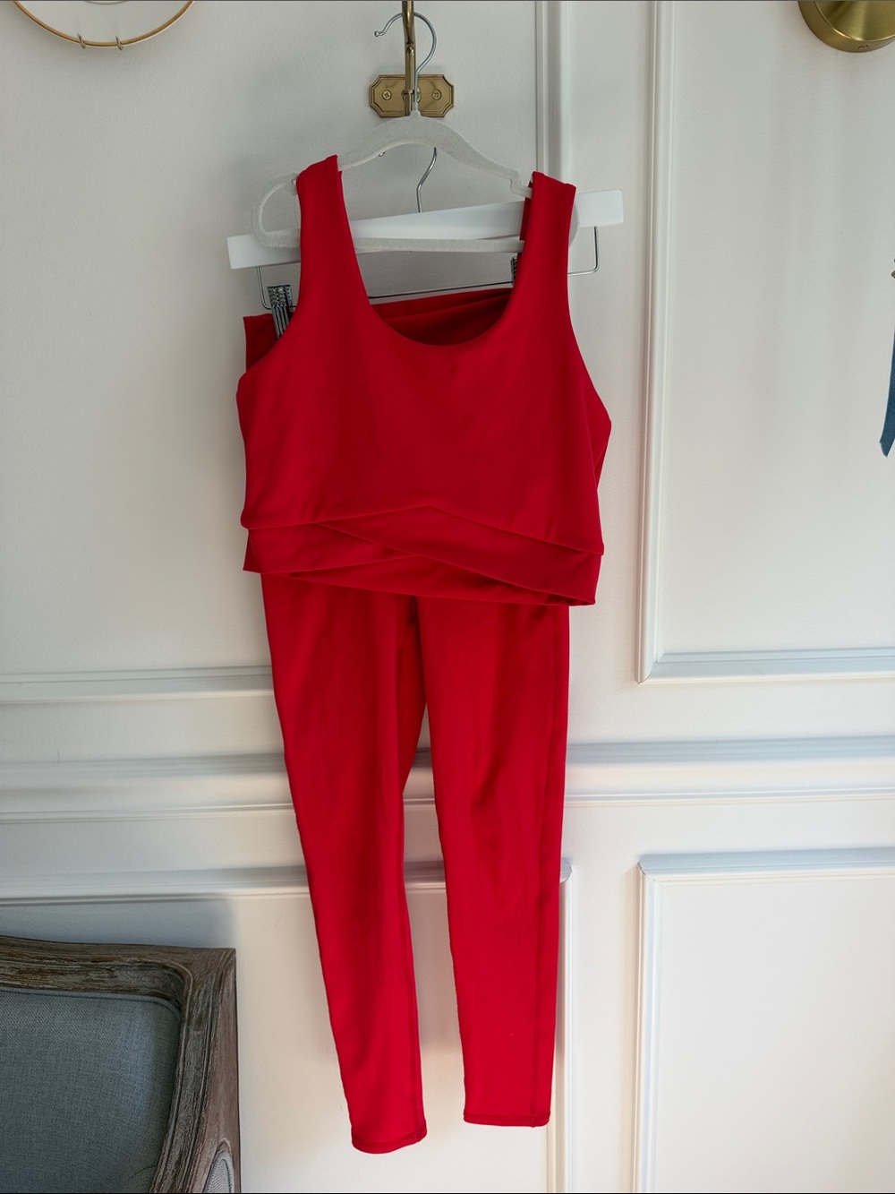 Women’s Cherry Red Two-Piece Active Set — Scoop Crop Top & High-Waist Leggings